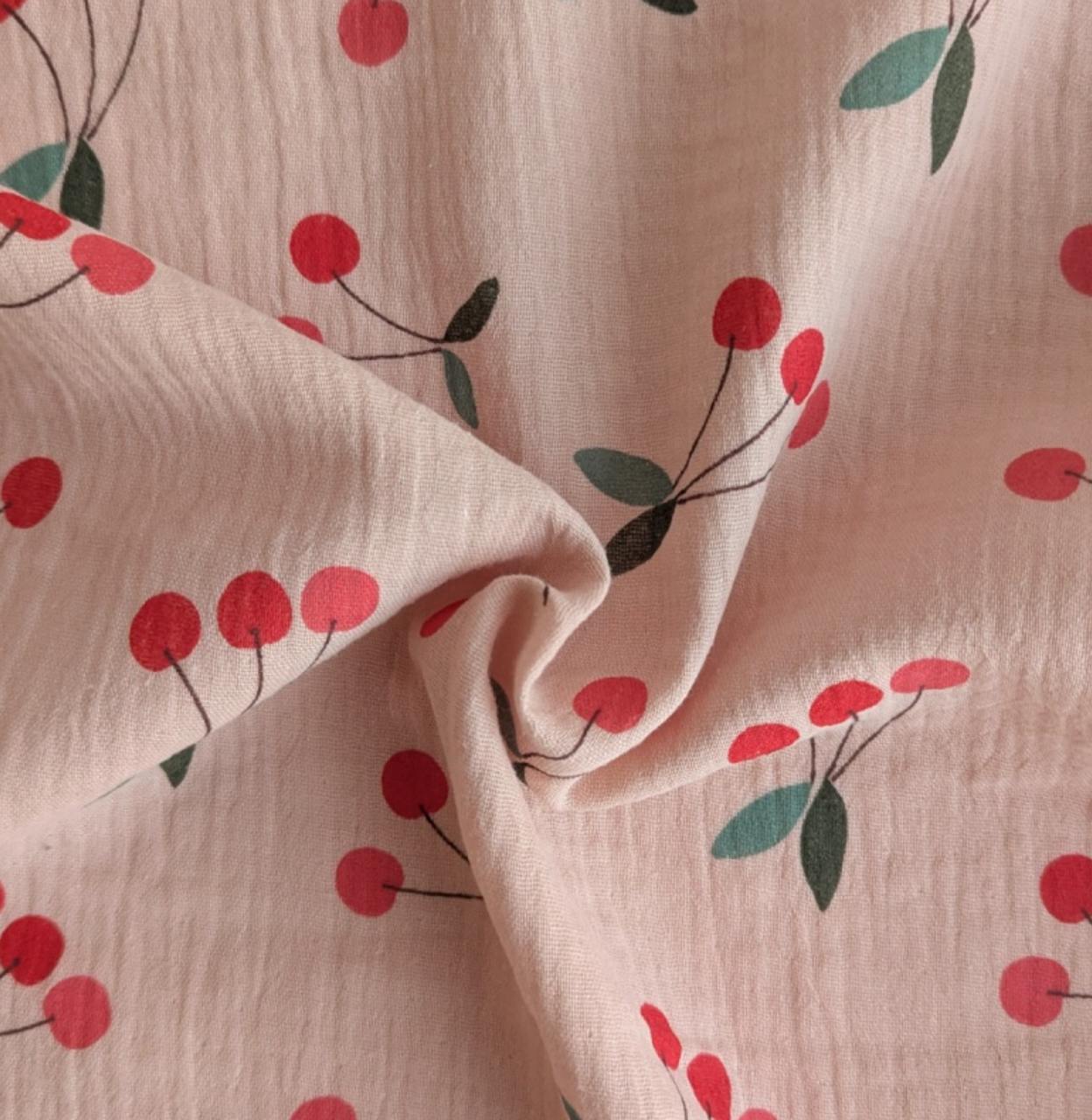 Dwustronny kocyk muślinowy z nadrukiem cherry, produkt premium
